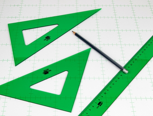 Juego escuadra cartabon regla 30 cm y semicirculo en petaca Liderpapel verde 47479, imagen 5 mini